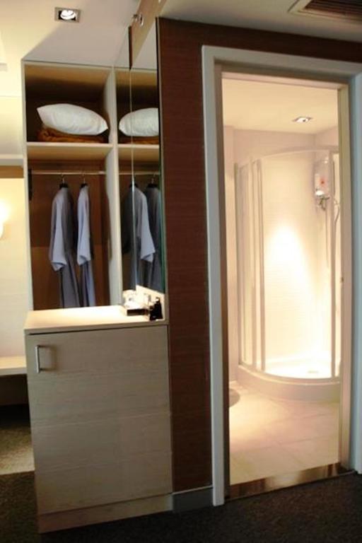Miracle Transit Hotel Bang Phli Екстер'єр фото