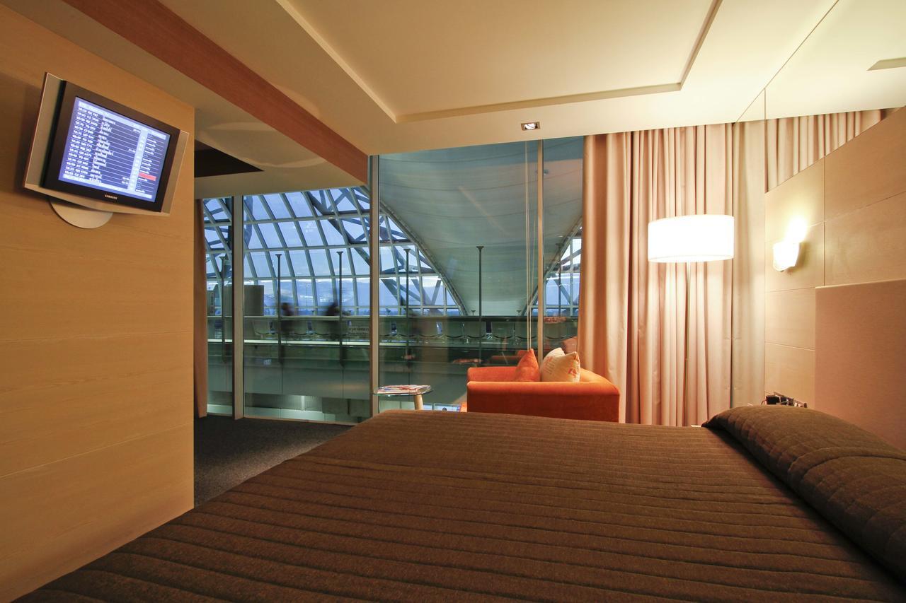 Miracle Transit Hotel Bang Phli Екстер'єр фото